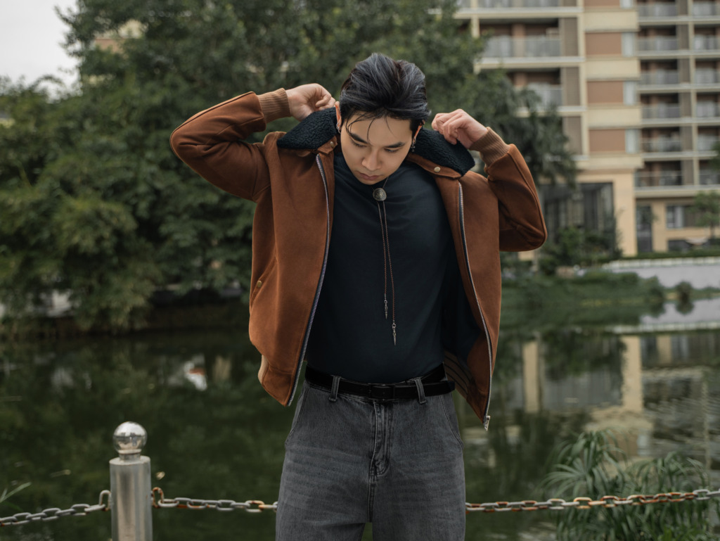 GRAYSON BOMBER JACKET - Brown - Image 16
