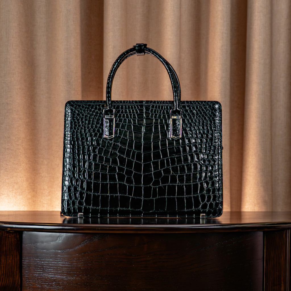 Valente Crocodile Leather Bag - Đen - Ảnh 2