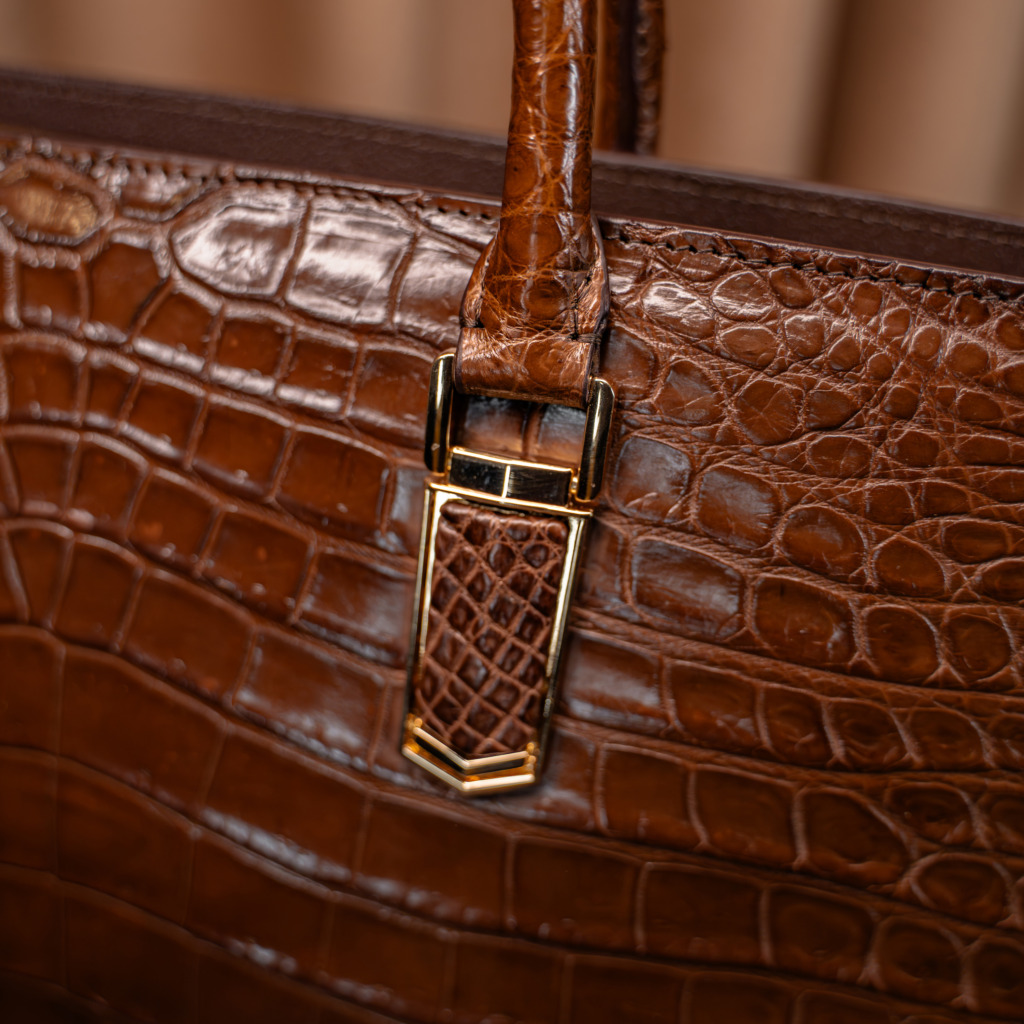 Valente Crocodile Leather Bag - Nâu - Ảnh 7