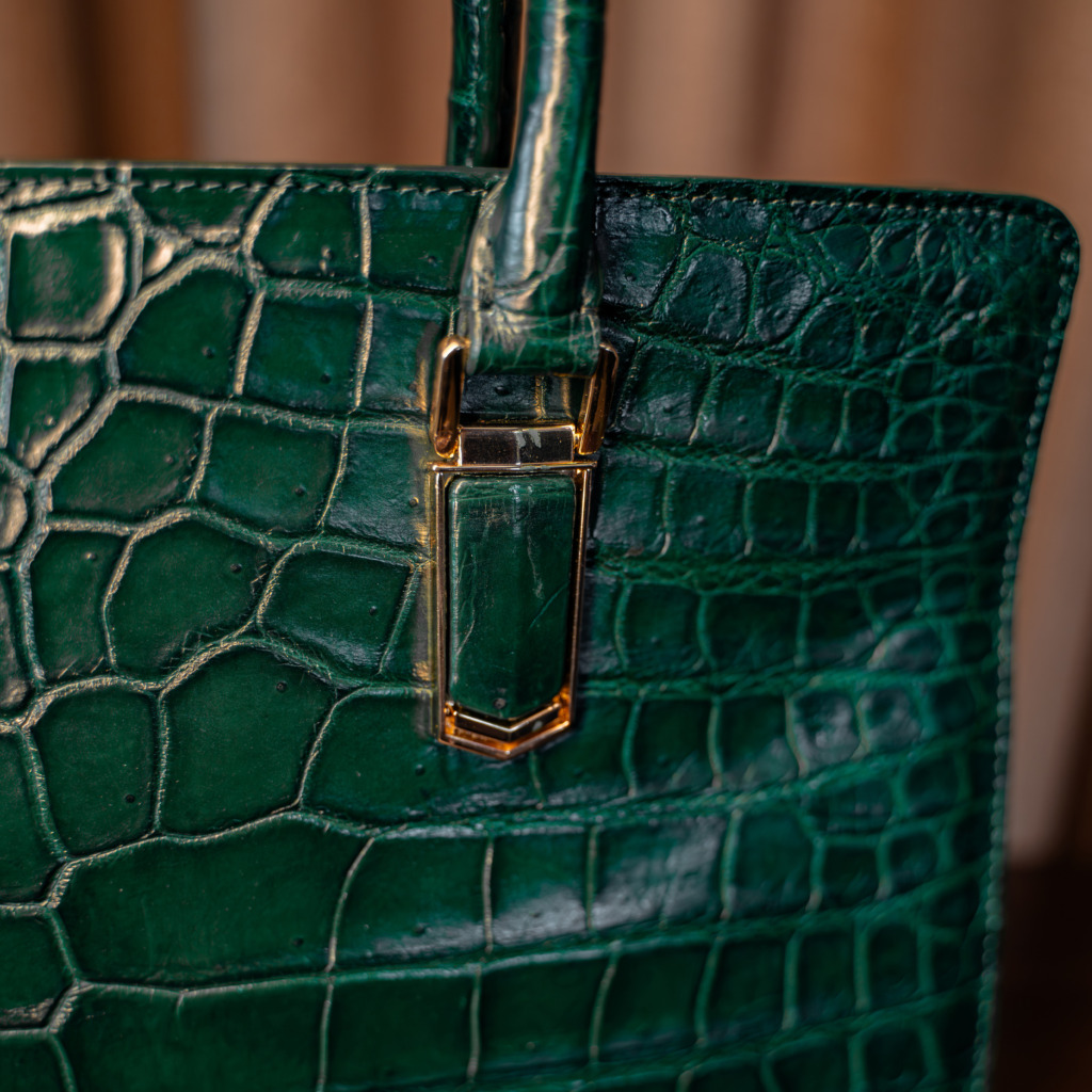 Valente Crocodile Leather Bag - Xanh Lá - Ảnh 7
